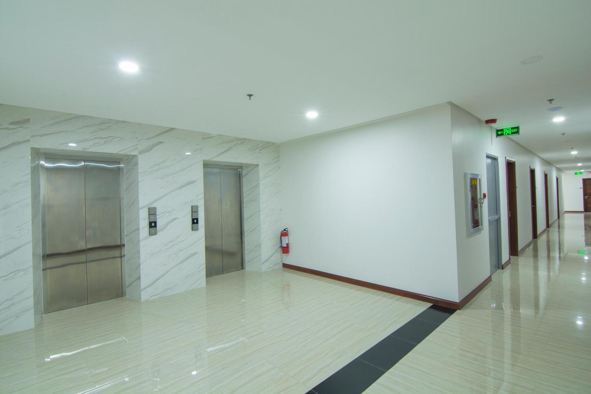 Mango Suites Cauayan Buitenkant foto