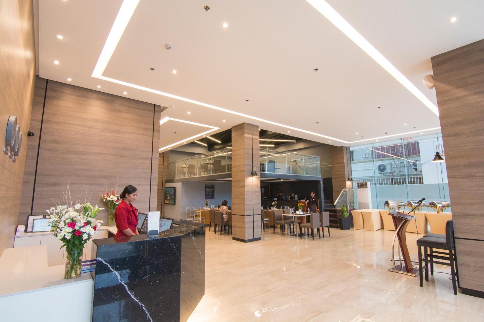 Mango Suites Cauayan Buitenkant foto