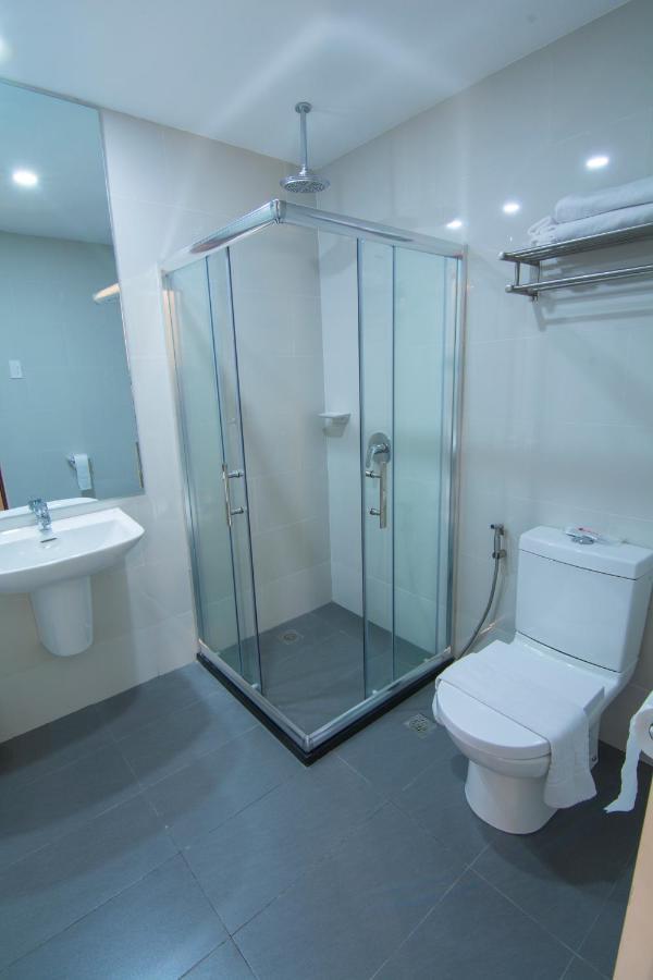 Mango Suites Cauayan Buitenkant foto